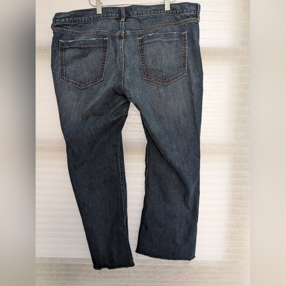 Old Navy The Flirt Distressed Jeans Size 18 Regular - Picture 5 of 6
